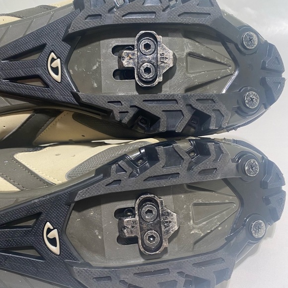 Giro Men's size 12 Cycling Shoes - Black and Tan - Picture 7 of 14